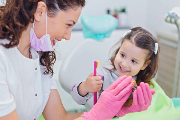 Best Wisdom Tooth Removal  in Home Gardens, CA